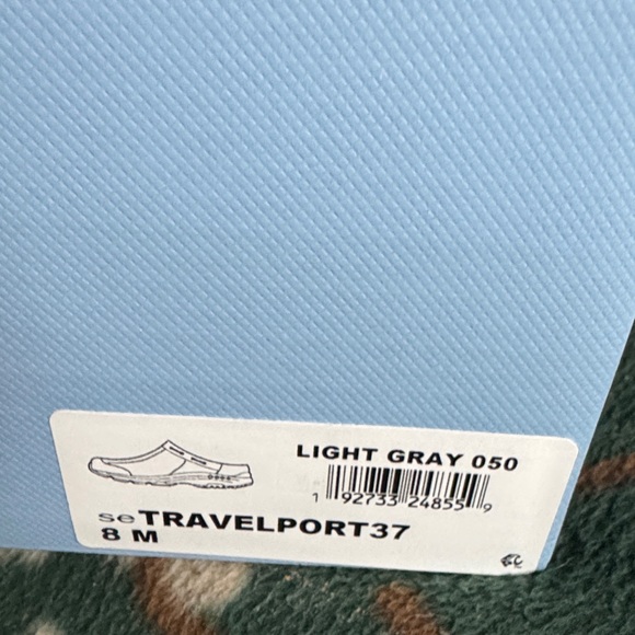 Easy Spirit Light Gray Slip-On Sneakers - Picture 2 of 4